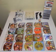Sega Dreamcast Auction - US Sega Dreamcast Console Bundle lot